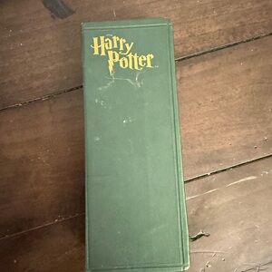 Harry Potter Green Magnetic Wand Box / Storage Case